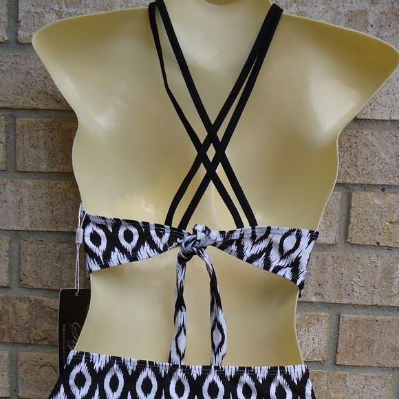 NWT. SIZE L. STYLISH swimwear bikini set. - Picture 6 of 15